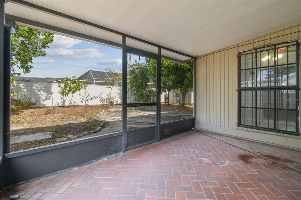 For Sale: $479,000 (3 beds, 2 baths, 1546 Square Feet)