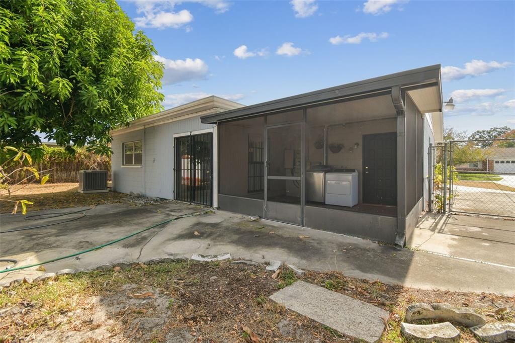 For Sale: $479,000 (3 beds, 2 baths, 1546 Square Feet)