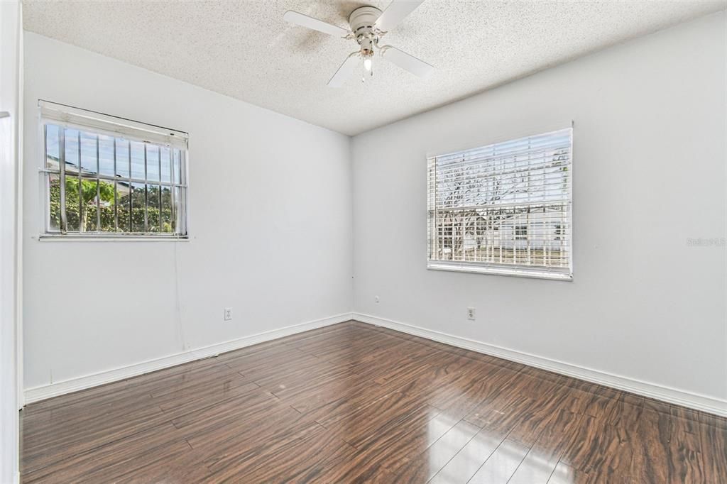 For Sale: $479,000 (3 beds, 2 baths, 1546 Square Feet)