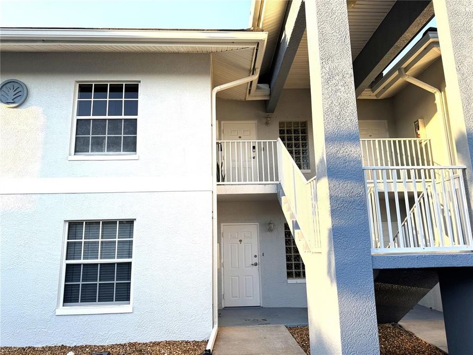 For Sale: $196,500 (2 beds, 2 baths, 932 Square Feet)