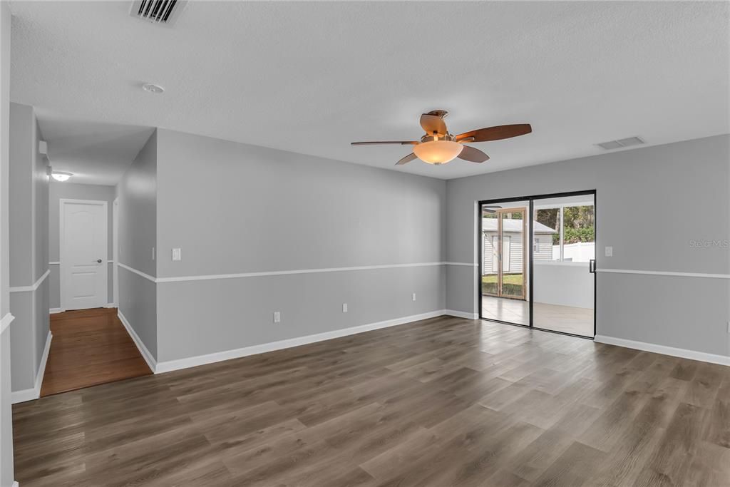 出租: $2,600 (3 贝兹, 2 浴室, 1324 平方英尺)