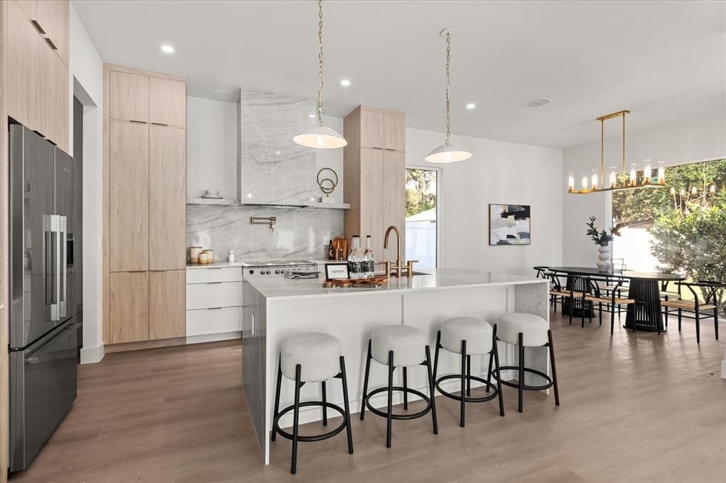 На продажу: $1,050,000 (3 спален, 3 ванн, 2950 Квадратных фут)