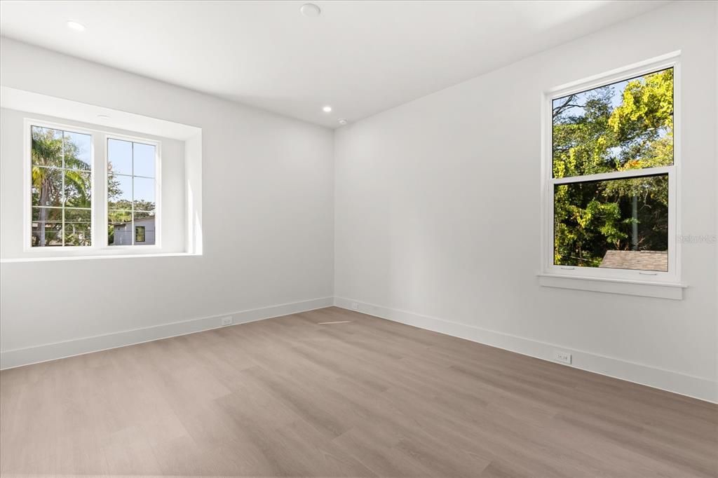 На продажу: $1,050,000 (3 спален, 3 ванн, 2950 Квадратных фут)