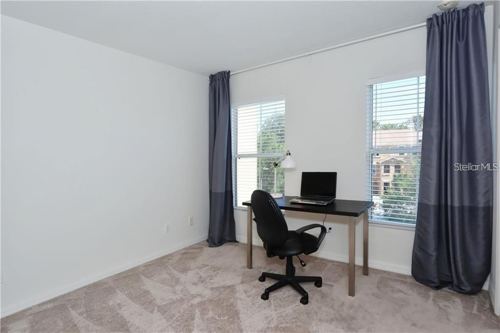 For Rent: $2,000 (2 beds, 2 baths, 1064 Square Feet)