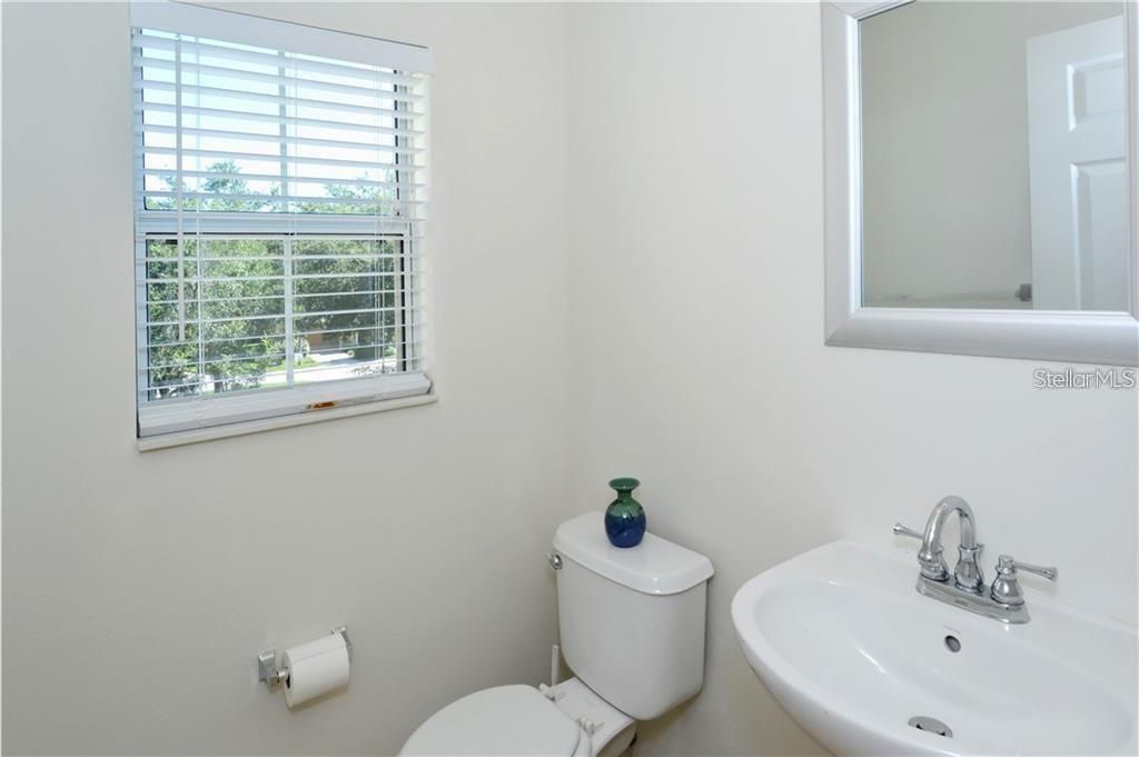 For Rent: $2,000 (2 beds, 2 baths, 1064 Square Feet)