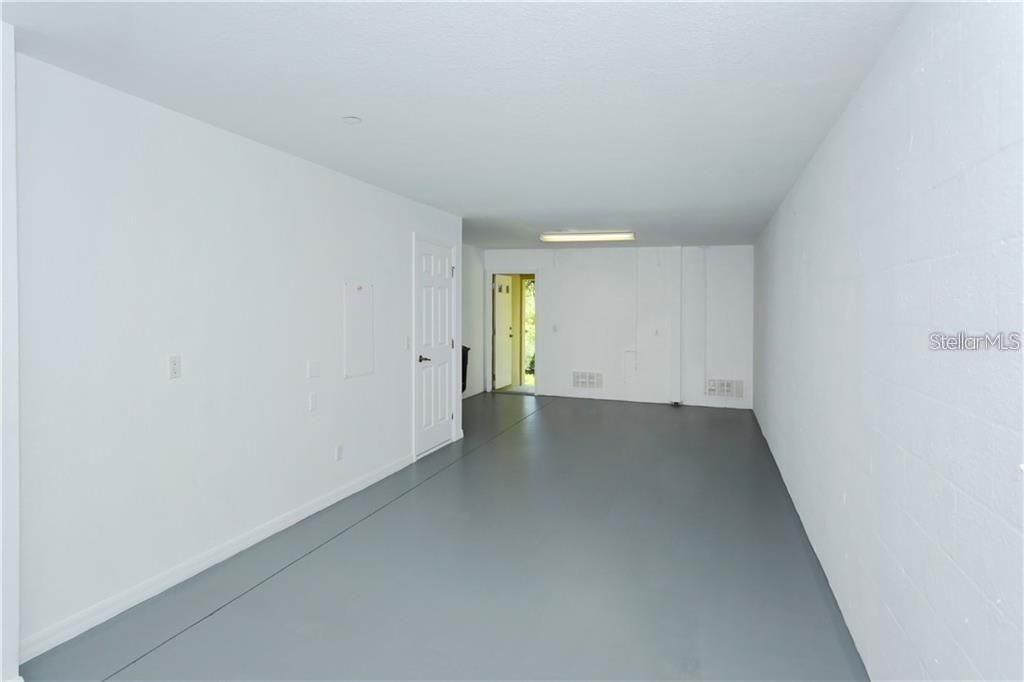 For Rent: $2,000 (2 beds, 2 baths, 1064 Square Feet)