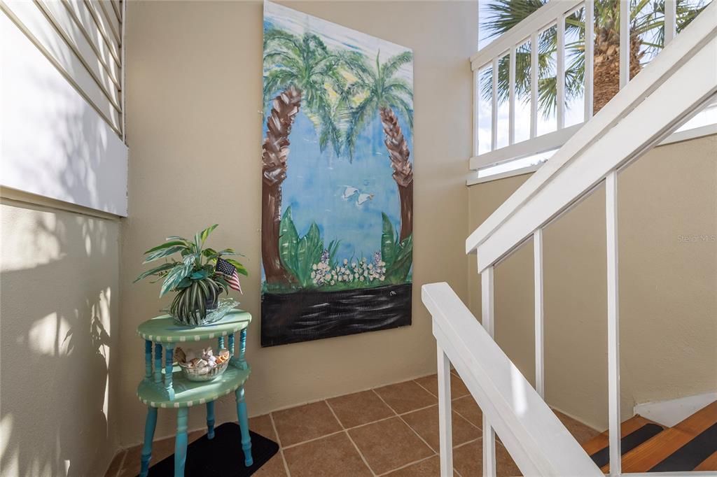 For Sale: $425,000 (2 beds, 2 baths, 920 Square Feet)