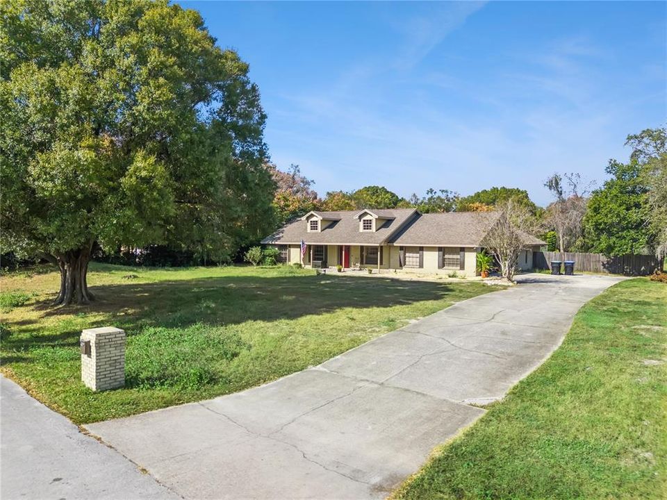 For Sale: $525,000 (3 beds, 2 baths, 2172 Square Feet)