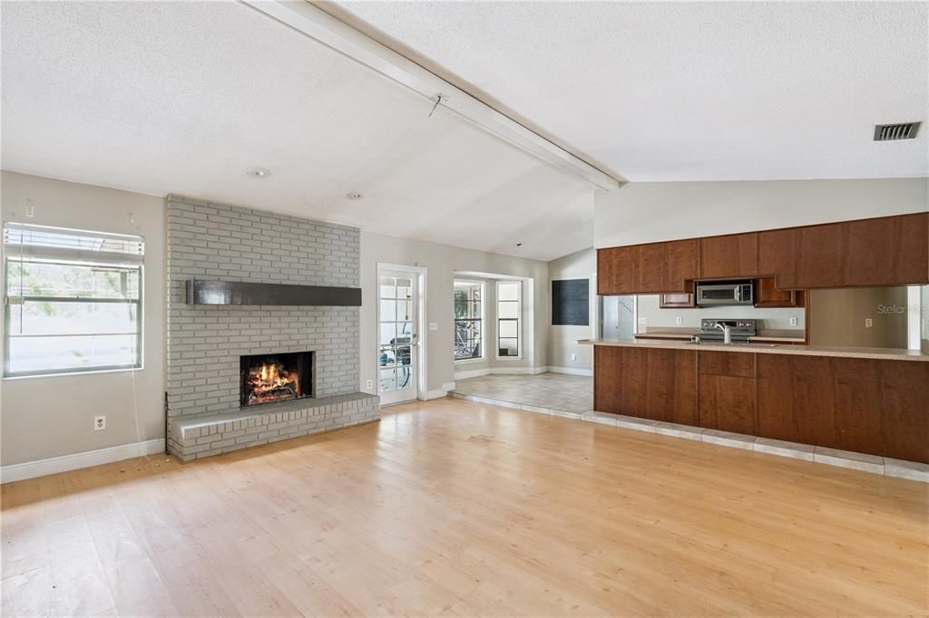 For Sale: $525,000 (3 beds, 2 baths, 2172 Square Feet)