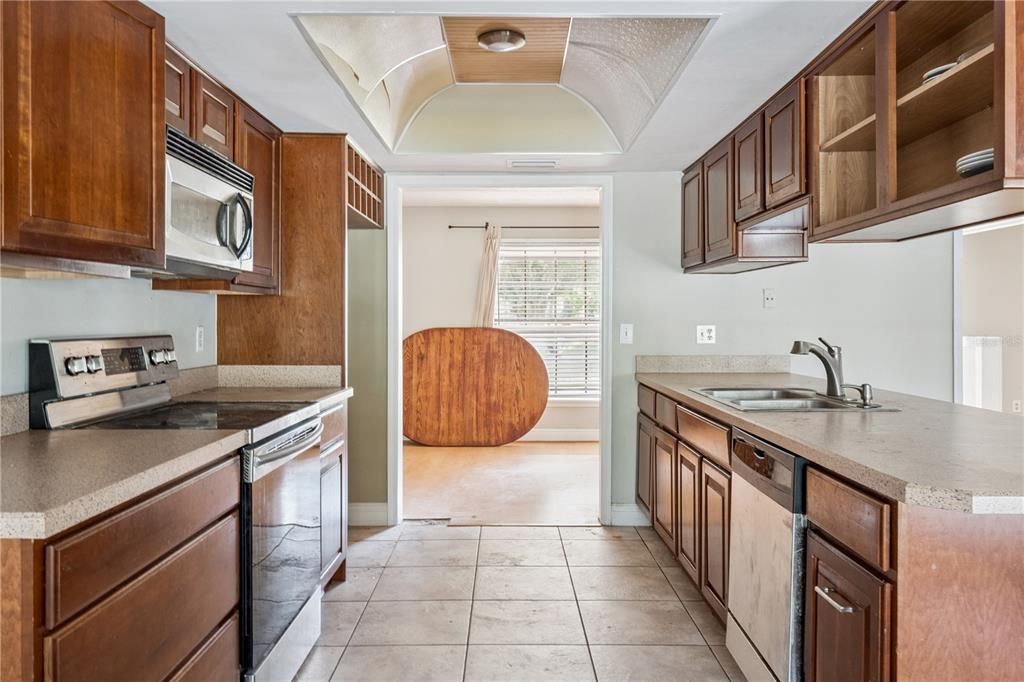 For Sale: $525,000 (3 beds, 2 baths, 2172 Square Feet)