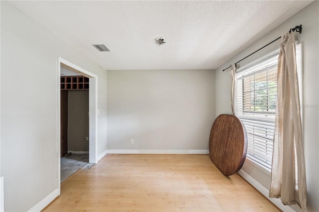 For Sale: $525,000 (3 beds, 2 baths, 2172 Square Feet)