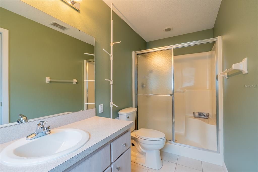 待售: $239,000 (2 贝兹, 2 浴室, 1462 平方英尺)