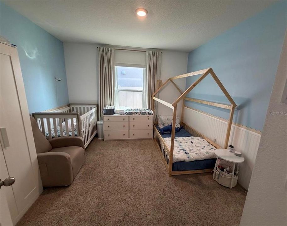 В аренду: $2,300 (4 спален, 2 ванн, 1830 Квадратных фут)