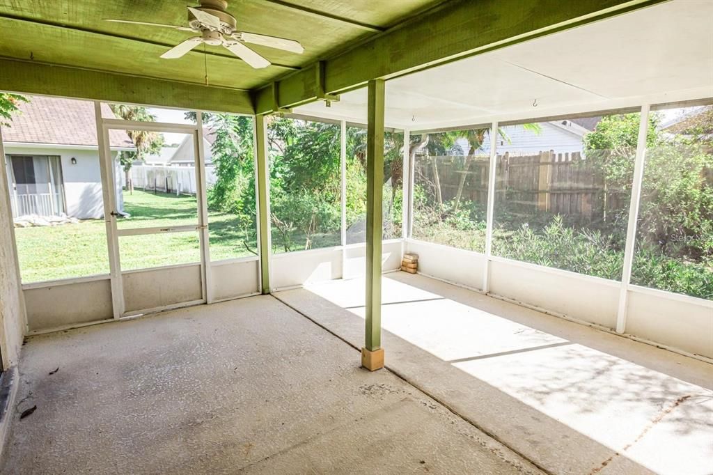 For Rent: $2,400 (3 beds, 2 baths, 1524 Square Feet)