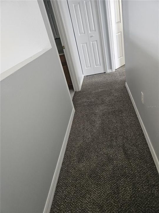 For Rent: $2,100 (4 beds, 2 baths, 2844 Square Feet)