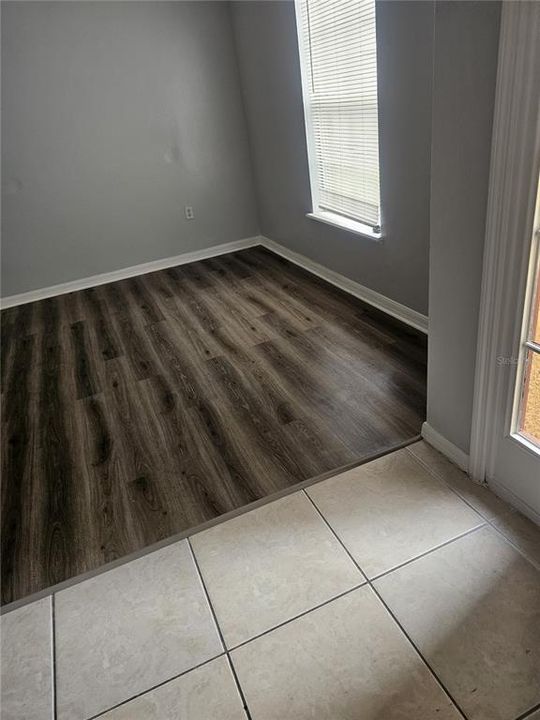 For Rent: $2,100 (4 beds, 2 baths, 2844 Square Feet)