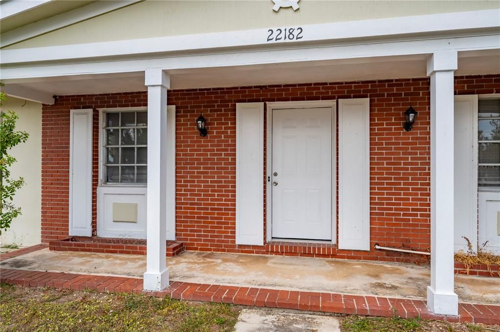 На продажу: $210,000 (3 спален, 1 ванн, 1267 Квадратных фут)