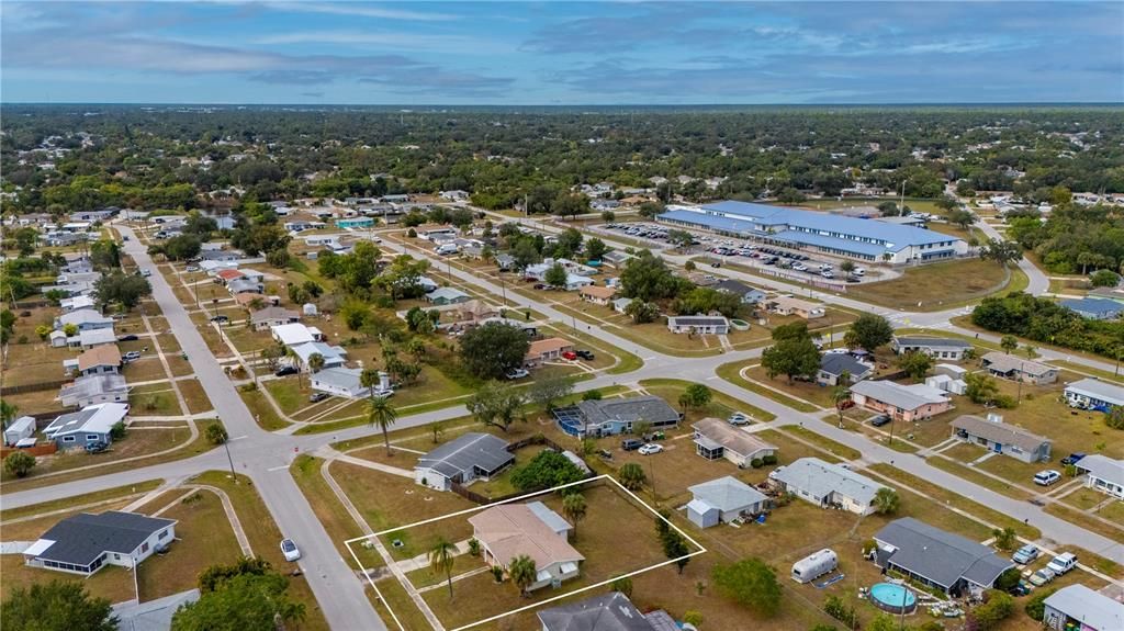 На продажу: $210,000 (3 спален, 1 ванн, 1267 Квадратных фут)