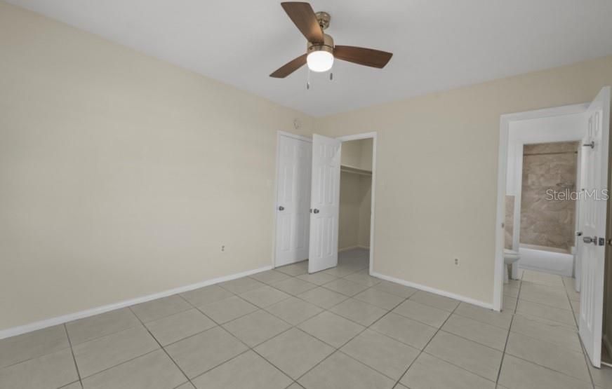 На продажу: $210,000 (3 спален, 1 ванн, 1267 Квадратных фут)