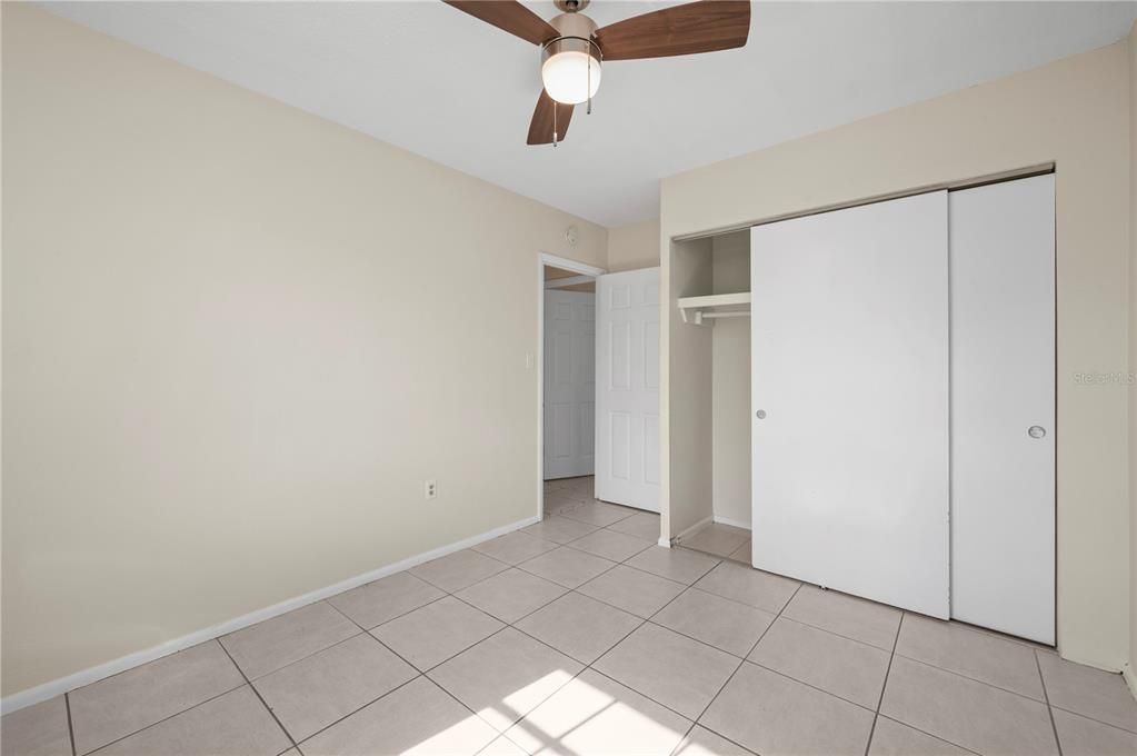 На продажу: $210,000 (3 спален, 1 ванн, 1267 Квадратных фут)