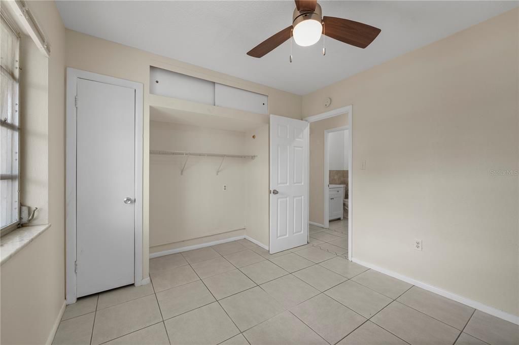 На продажу: $210,000 (3 спален, 1 ванн, 1267 Квадратных фут)