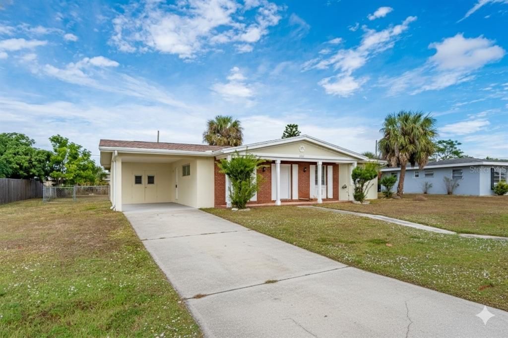 На продажу: $210,000 (3 спален, 1 ванн, 1267 Квадратных фут)