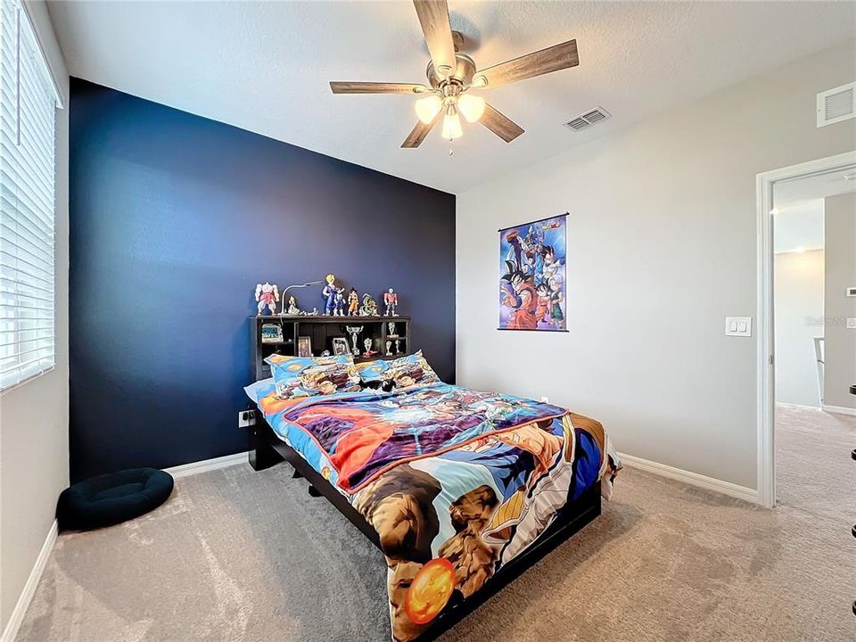 待售: $475,000 (4 贝兹, 2 浴室, 2482 平方英尺)