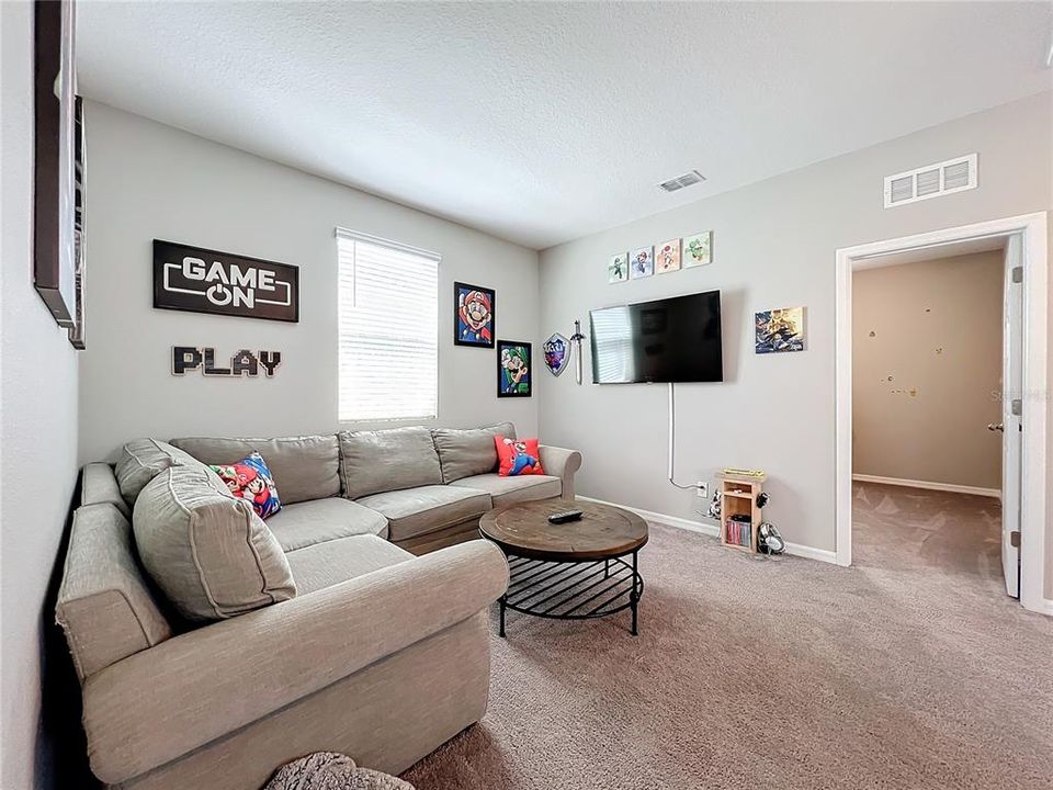 待售: $475,000 (4 贝兹, 2 浴室, 2482 平方英尺)