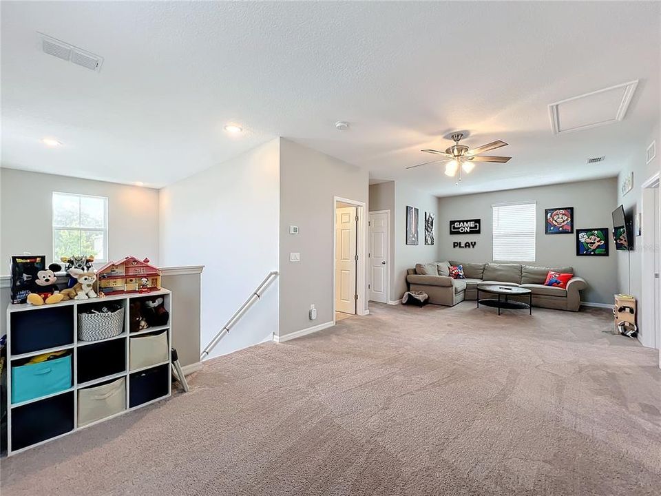 待售: $475,000 (4 贝兹, 2 浴室, 2482 平方英尺)