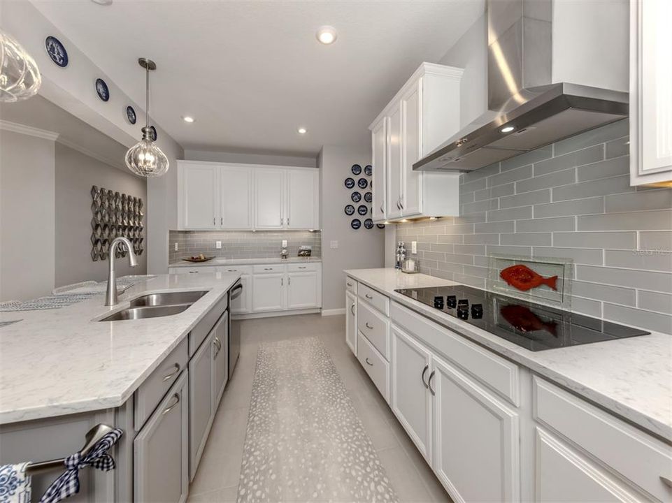 待售: $564,000 (3 贝兹, 2 浴室, 2182 平方英尺)