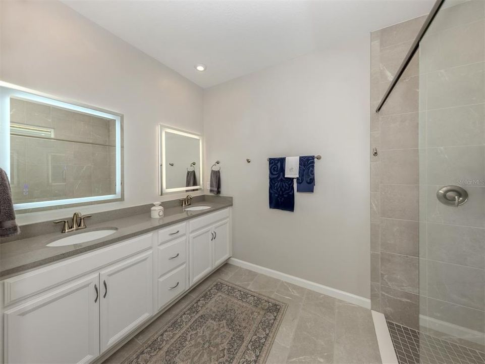 待售: $564,000 (3 贝兹, 2 浴室, 2182 平方英尺)