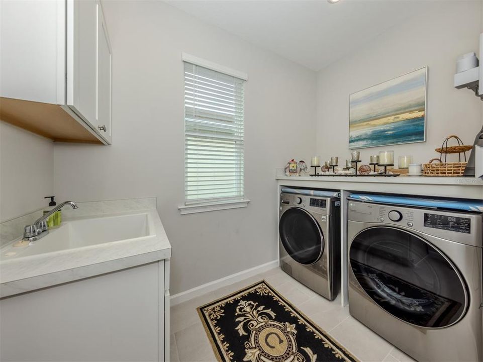 待售: $564,000 (3 贝兹, 2 浴室, 2182 平方英尺)