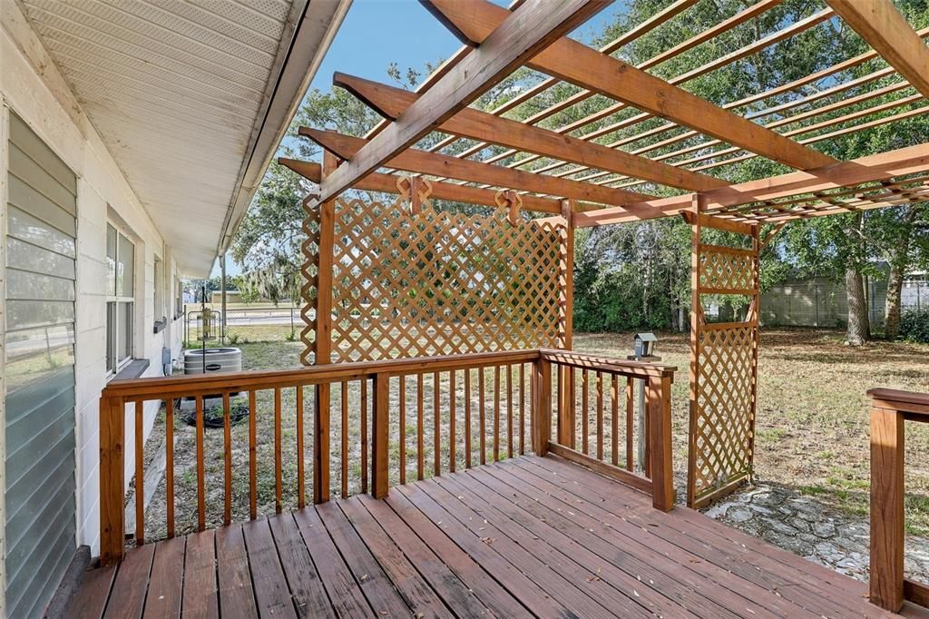 待售: $240,000 (3 贝兹, 2 浴室, 1352 平方英尺)