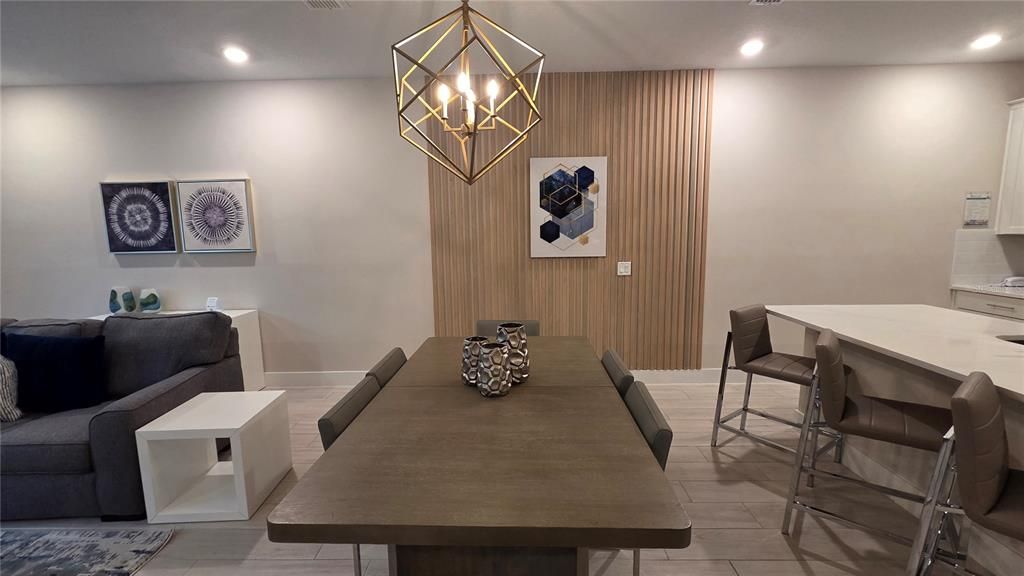 For Sale: $550,000 (3 beds, 2 baths, 1708 Square Feet)