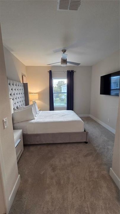 For Sale: $550,000 (3 beds, 2 baths, 1708 Square Feet)