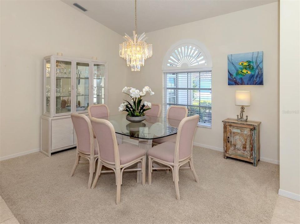 На продажу: $549,000 (3 спален, 2 ванн, 2248 Квадратных фут)