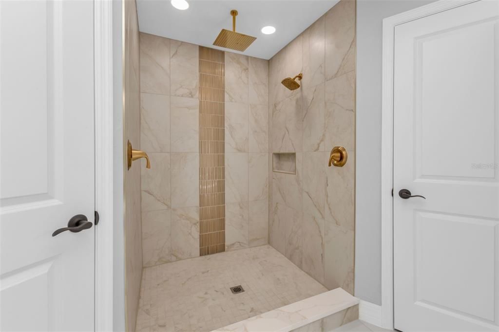 For Sale: $365,000 (4 beds, 2 baths, 2247 Square Feet)