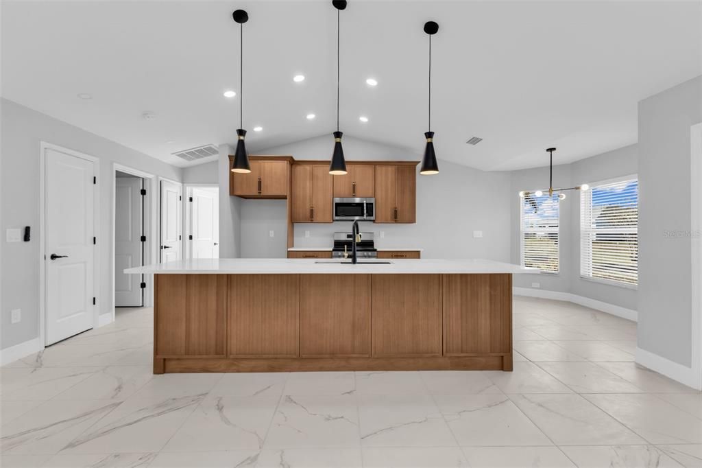 For Sale: $365,000 (4 beds, 2 baths, 2247 Square Feet)