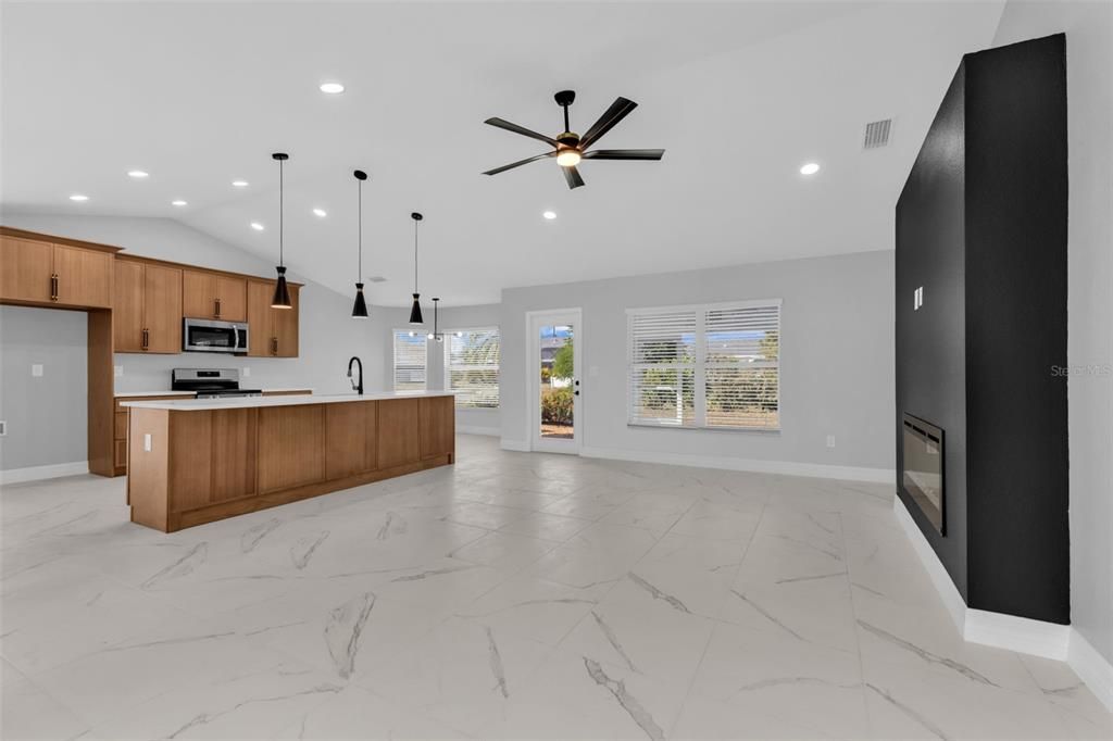 For Sale: $365,000 (4 beds, 2 baths, 2247 Square Feet)