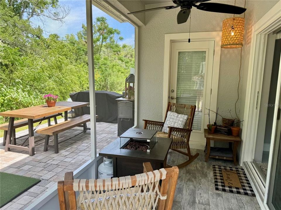 На продажу: $445,000 (3 спален, 3 ванн, 1991 Квадратных фут)