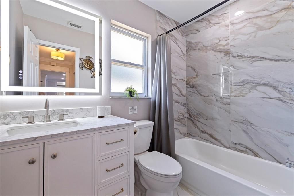 For Sale: $729,999 (4 beds, 2 baths, 1927 Square Feet)