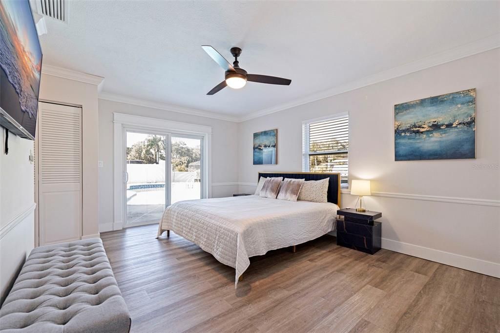 For Sale: $729,999 (4 beds, 2 baths, 1927 Square Feet)