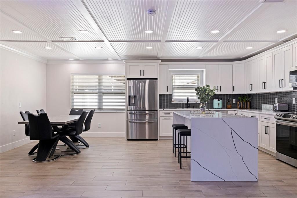 For Sale: $729,999 (4 beds, 2 baths, 1927 Square Feet)