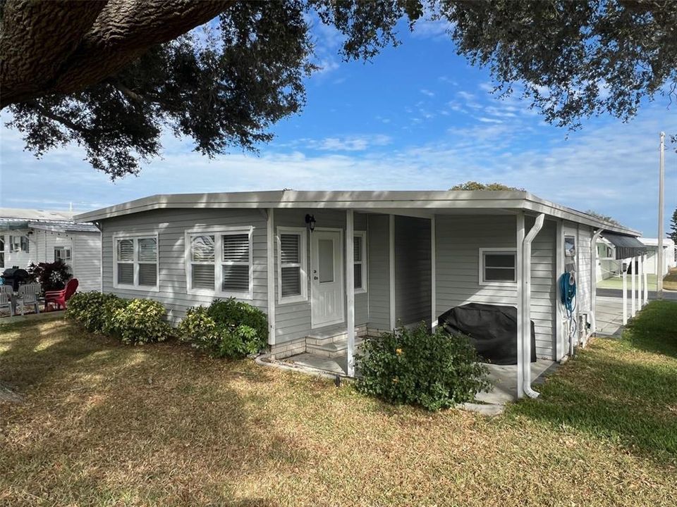 For Sale: $134,500 (2 beds, 2 baths, 1056 Square Feet)