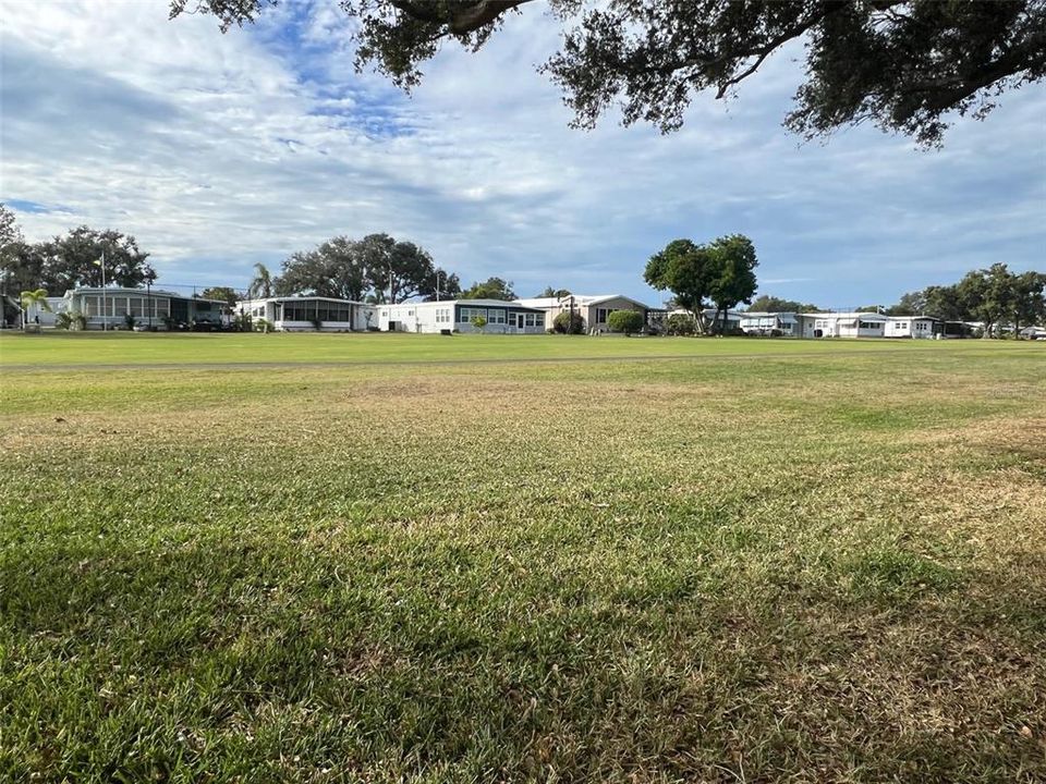 For Sale: $134,500 (2 beds, 2 baths, 1056 Square Feet)