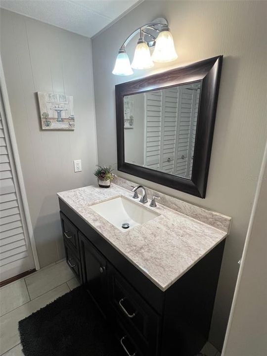 For Sale: $134,500 (2 beds, 2 baths, 1056 Square Feet)