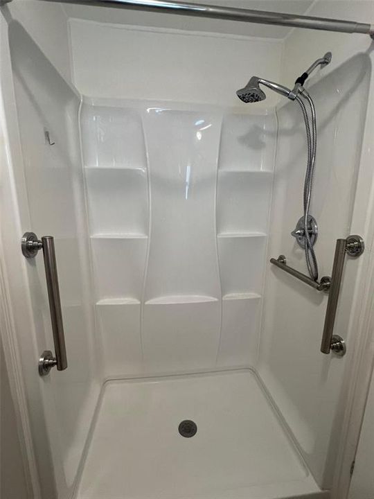 For Sale: $134,500 (2 beds, 2 baths, 1056 Square Feet)