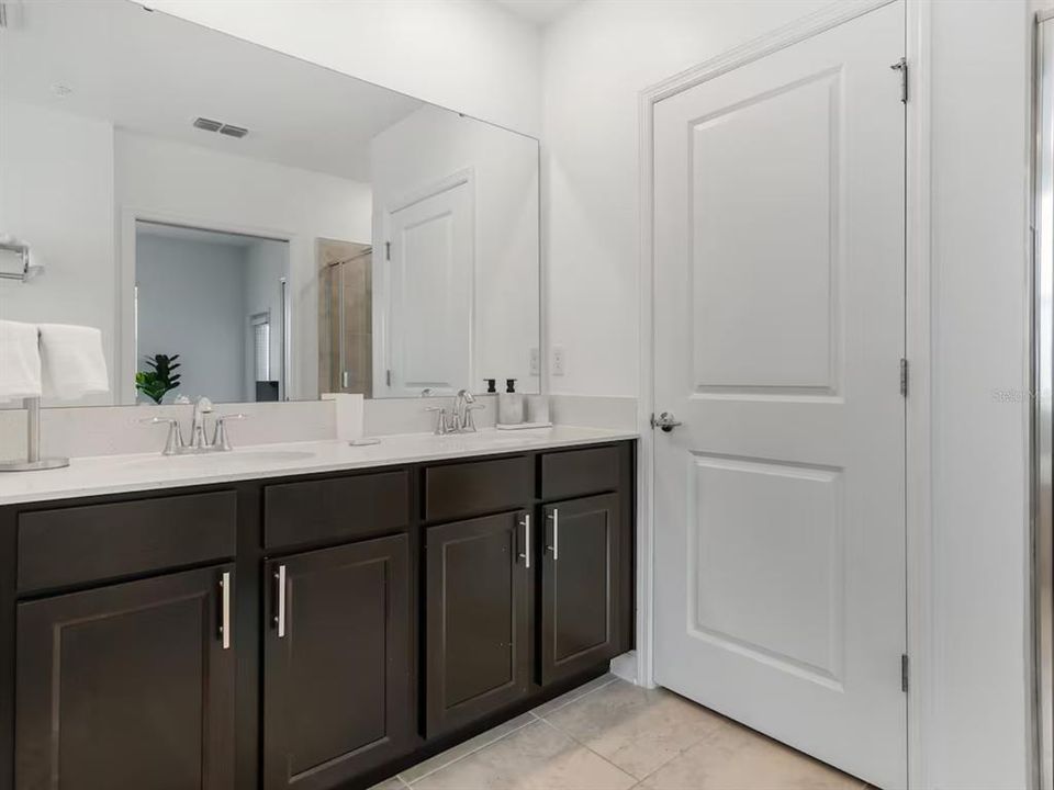 出租: $2,200 (2 贝兹, 2 浴室, 1388 平方英尺)