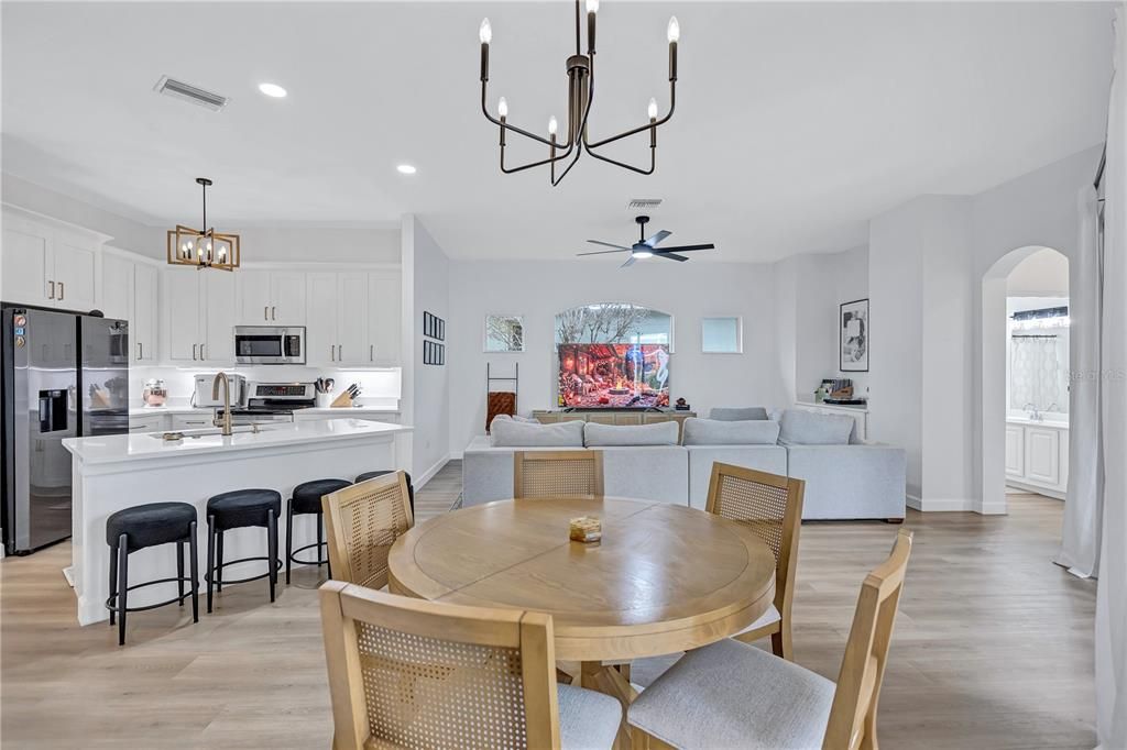 For Sale: $575,000 (4 beds, 3 baths, 2428 Square Feet)