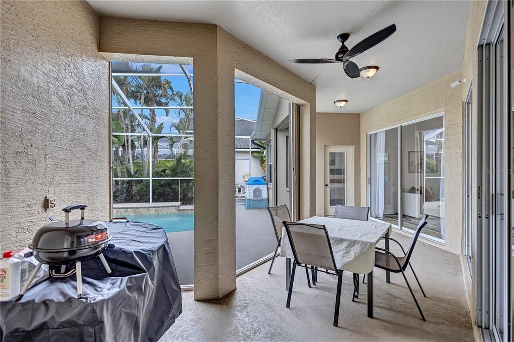 For Sale: $575,000 (4 beds, 3 baths, 2428 Square Feet)